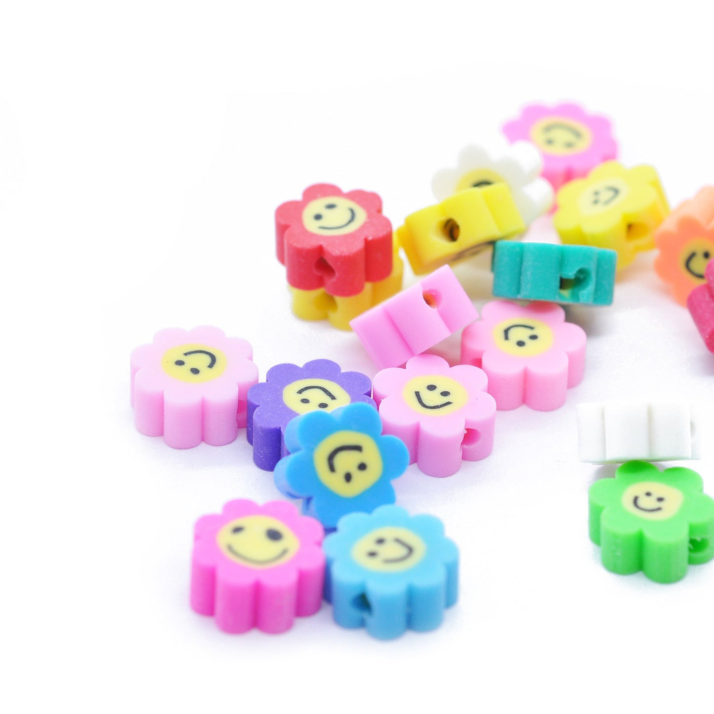 Fimo Smileys mit Blume / bunt Mix / 10 mm / 10 Stk.