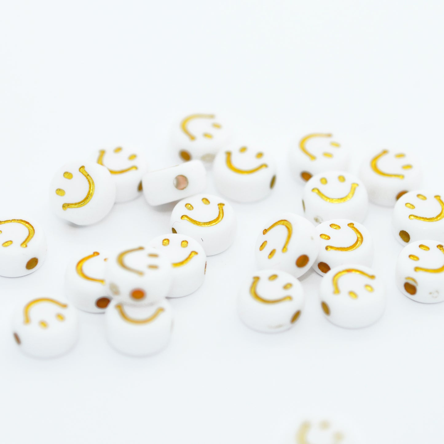 Acryl Smiley gold weiss / 7mm / 10 Stk.