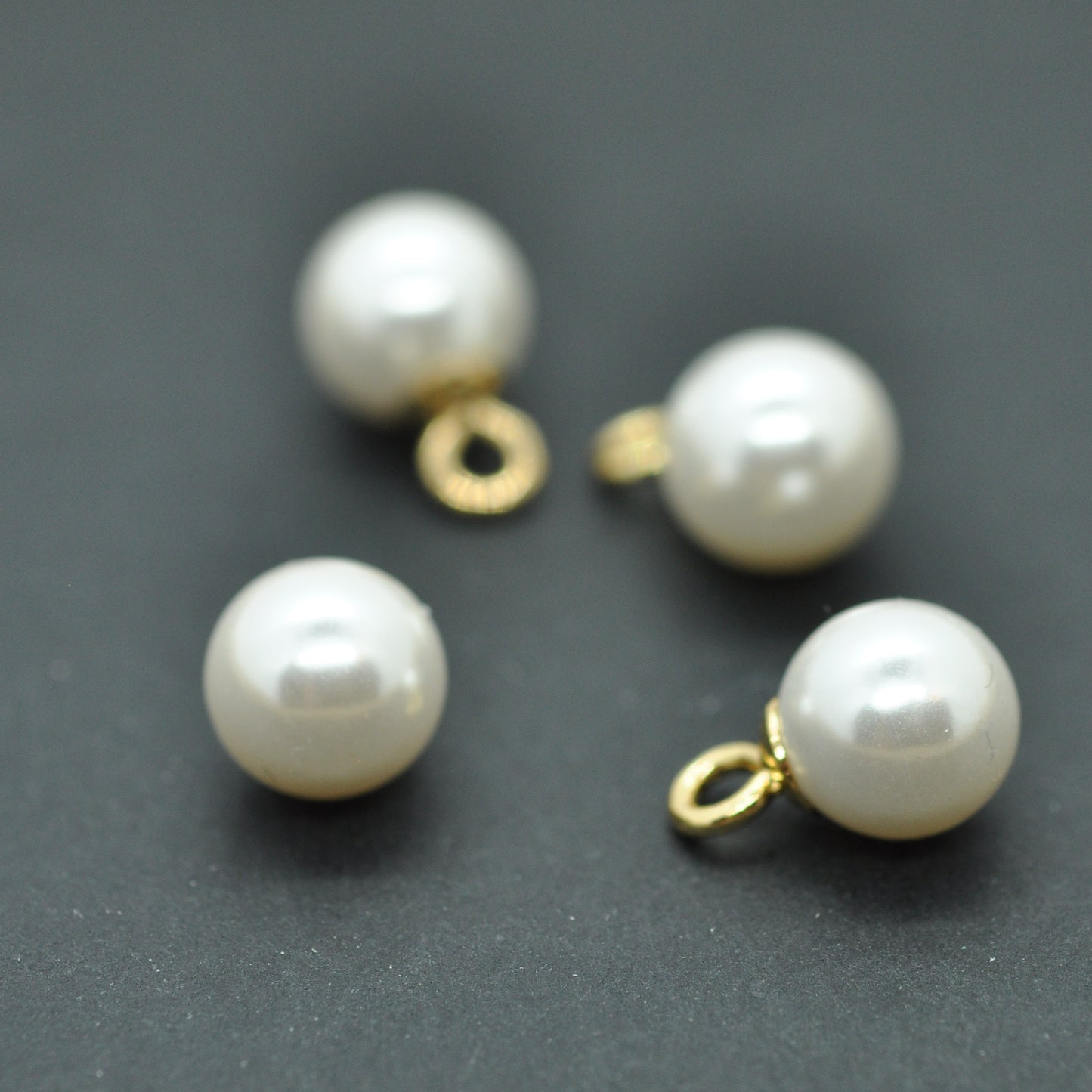 Pendant acrylic pearl / white gold colored / 8mm