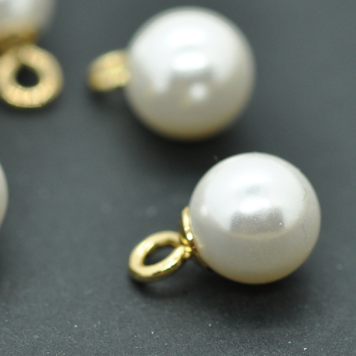 Pendant acrylic pearl / white gold colored / 8mm
