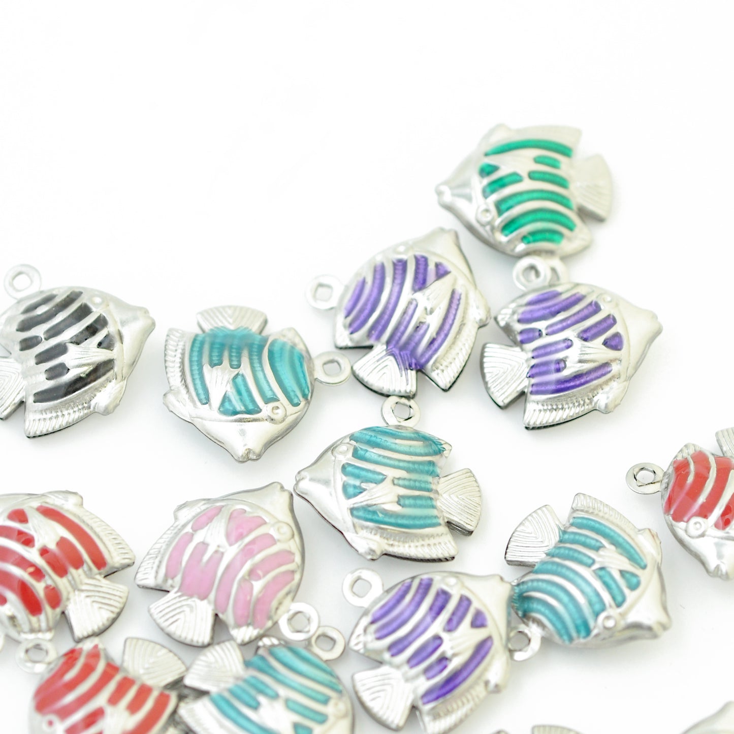 Enamel fish pendant / stainless steel / 6 colors / 17 mm
