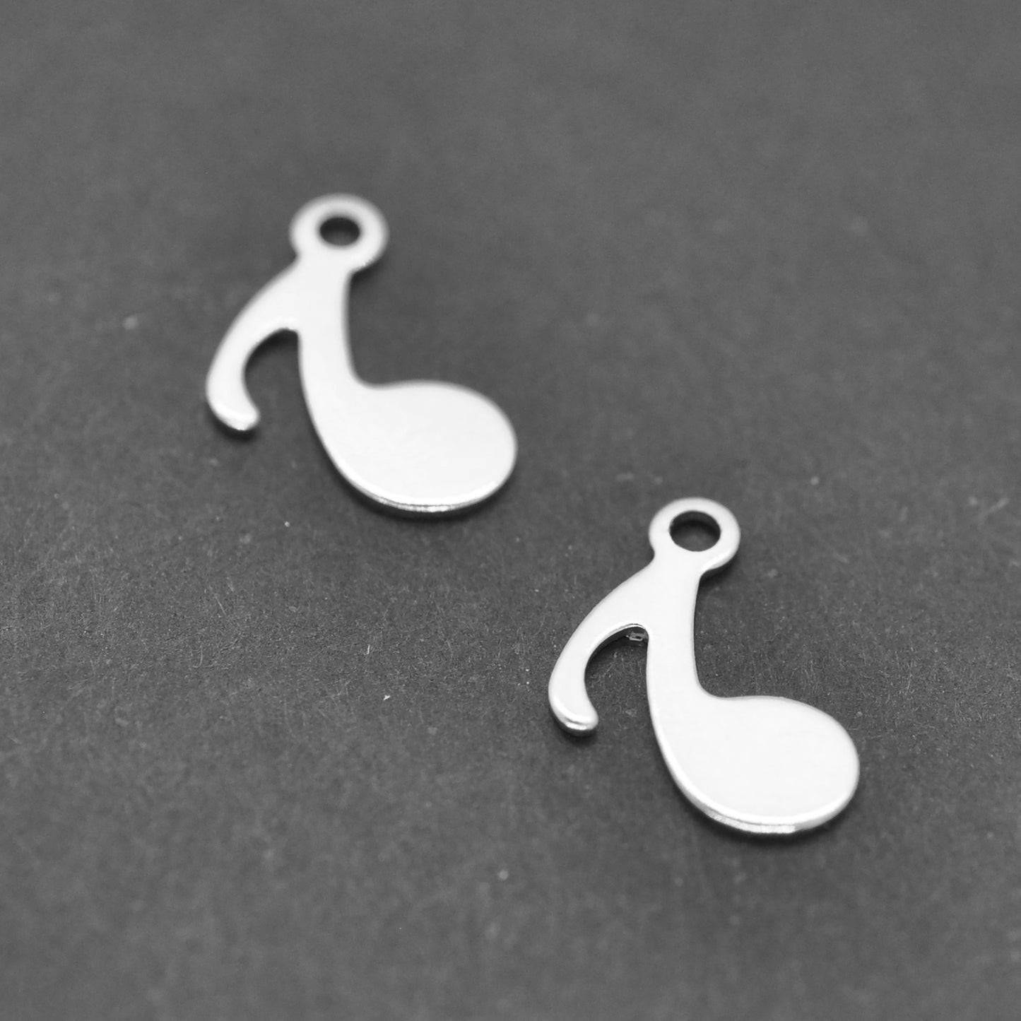 Note pendant / stainless steel / 11mm