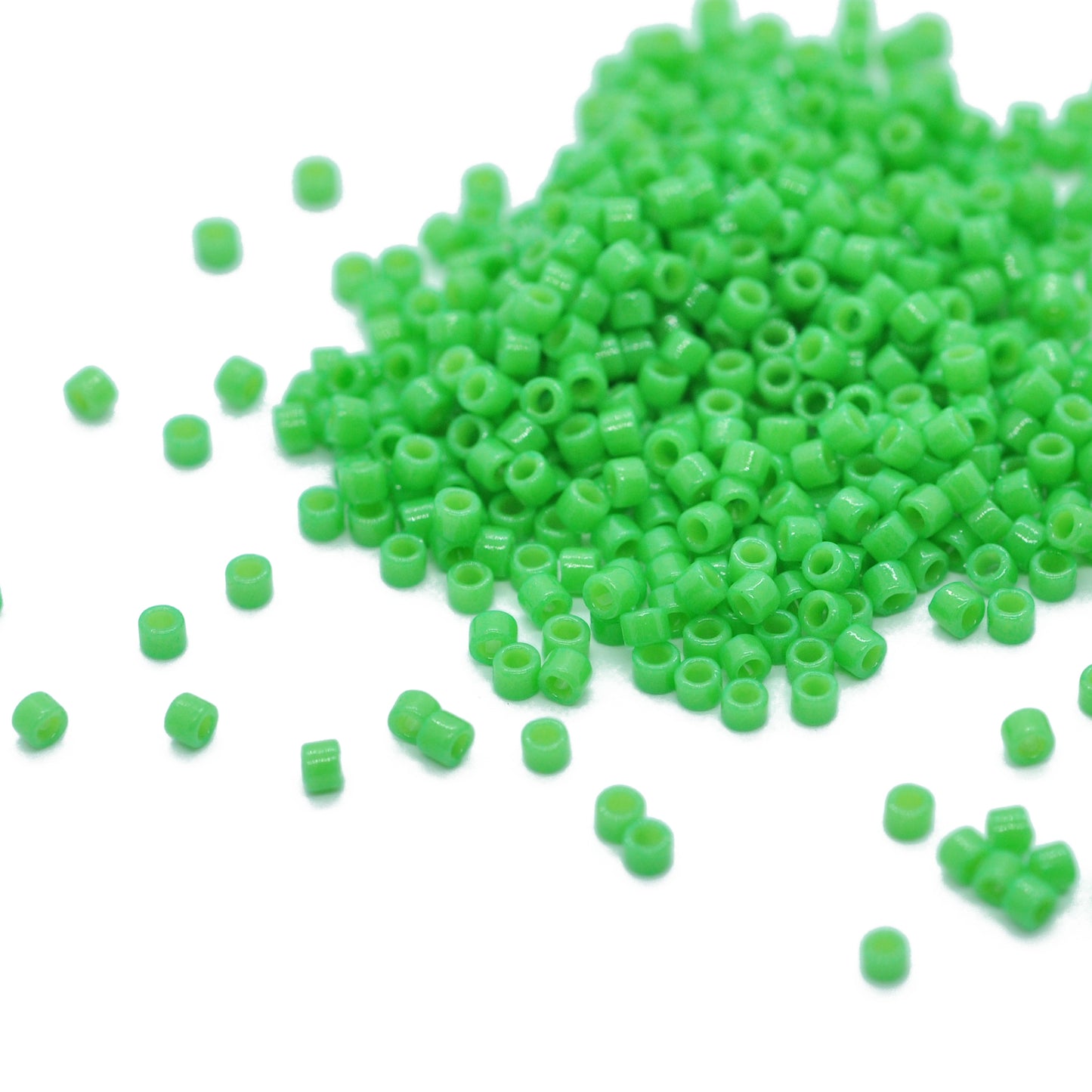 Delica duracoat fiji green opak 10 gr. Ø 1,6mm 11/0 (DB-2126)