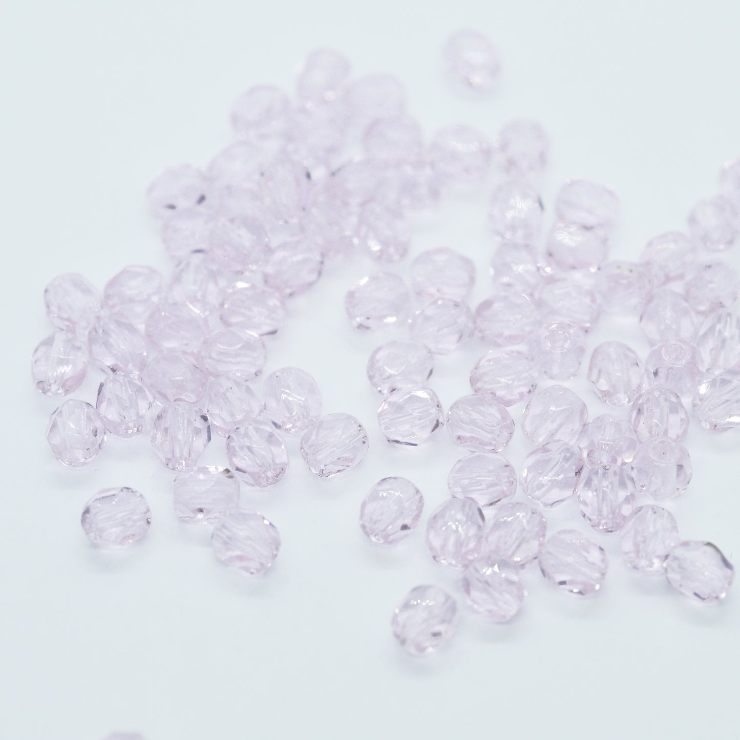 Preciosa ground glass beads / pink / 100 pcs. / 4mm
