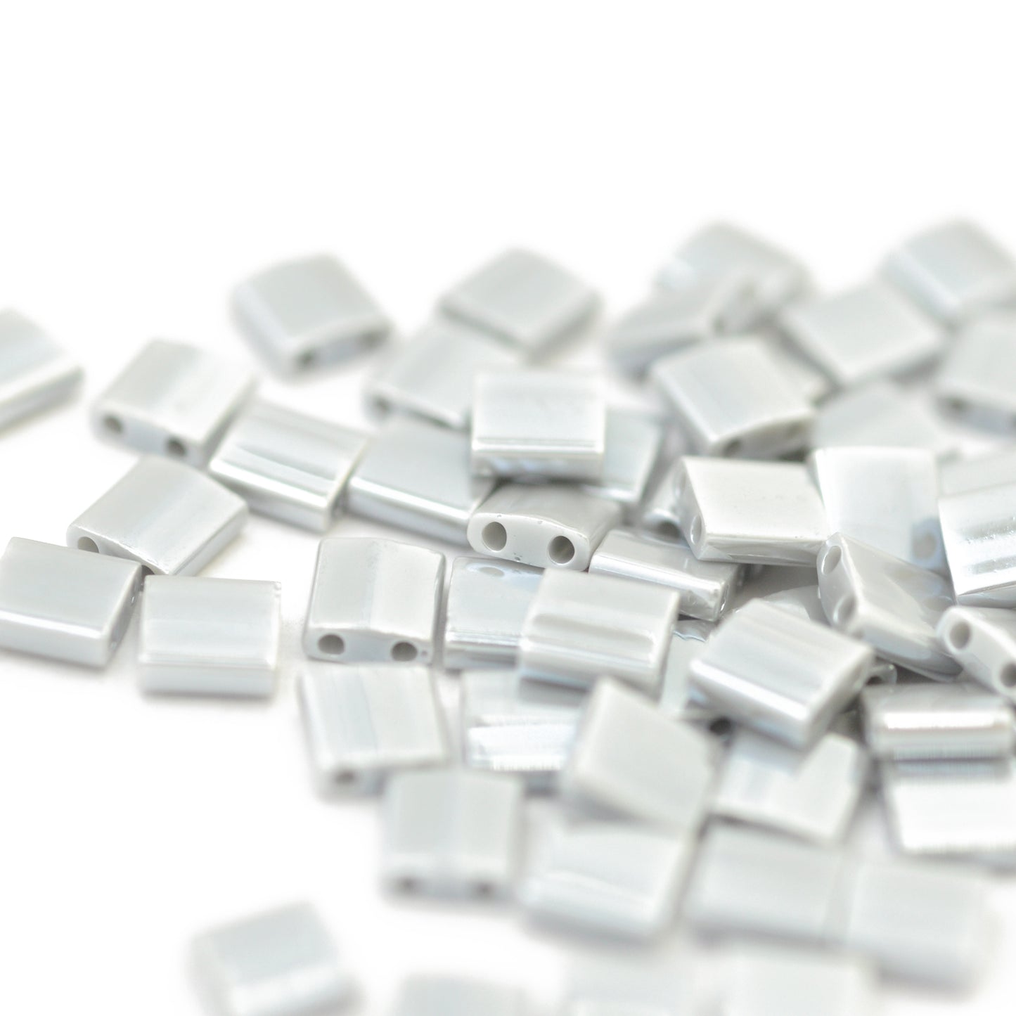 Miyuki Tila beads / gray opaque luster / 5gr. / TL0443
