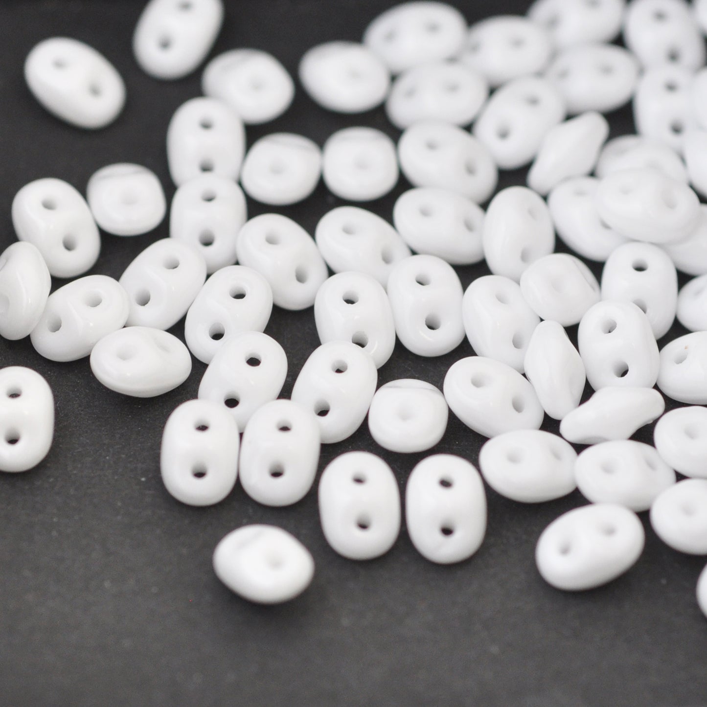 SuperDuo Beads weiss opak / 15gr / 2,5x5mm