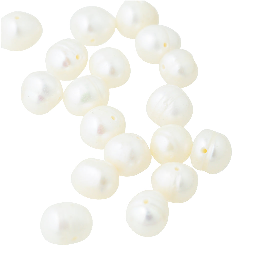 Freshwater pearl strand white / approx. Ø 6-8mm / 34cm