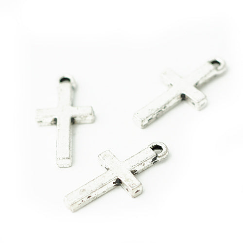 Cross pendant plain / silver colored / 18 mm