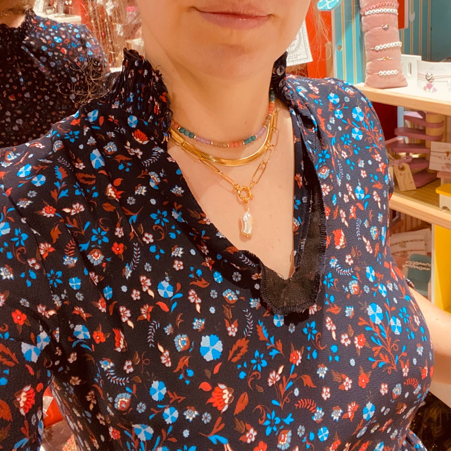 BIWA freshwater pearl irregular / 10 x 16 mm