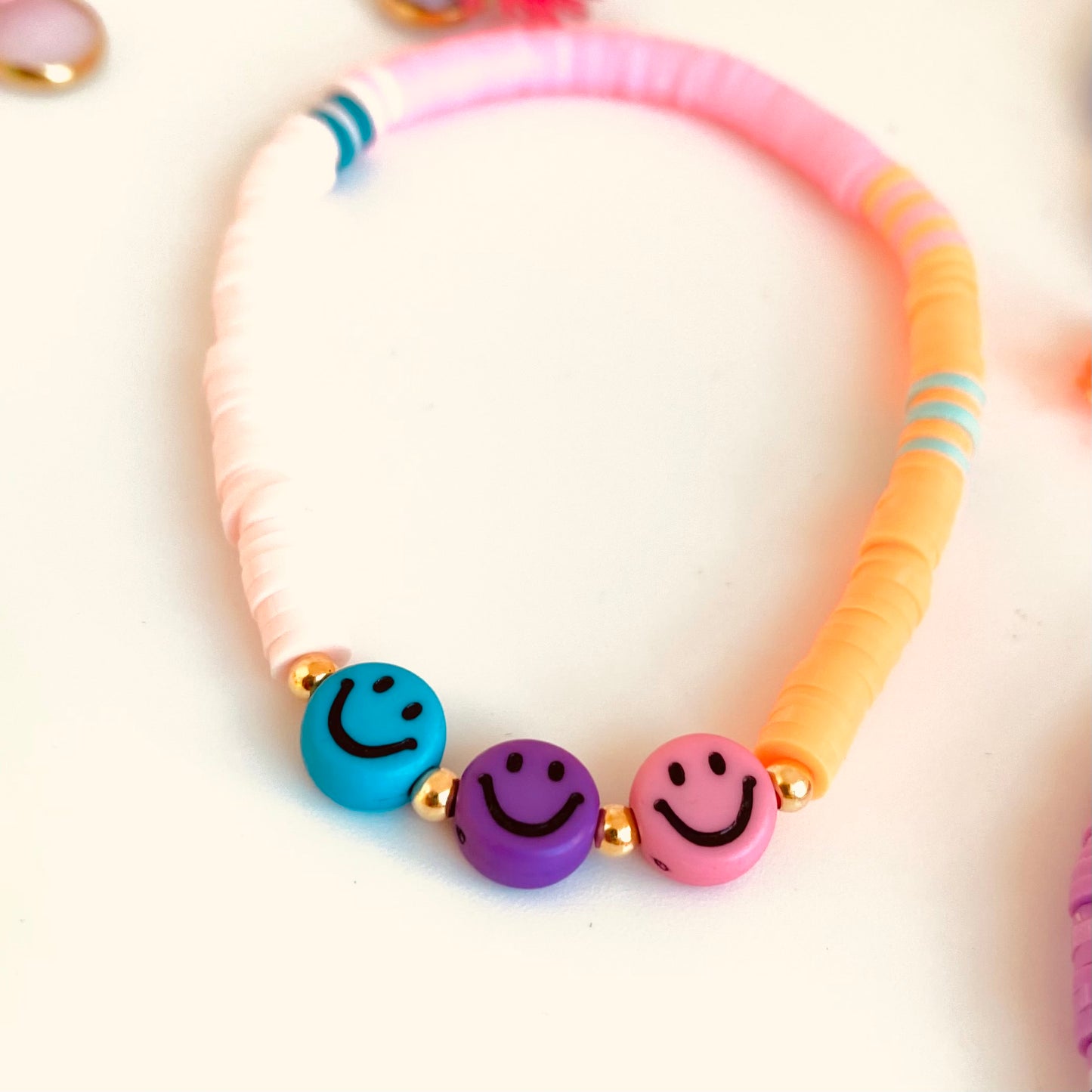 Perlen mit Smiley / bunter Mix / 7 mm / 10 Stk.