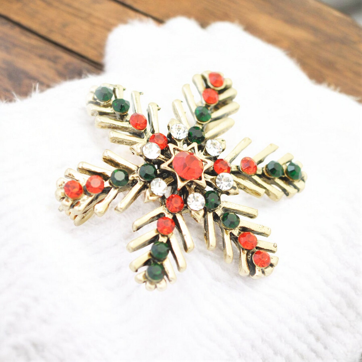 Christmas Brooch Snowflake / gold colored / 35x35mm