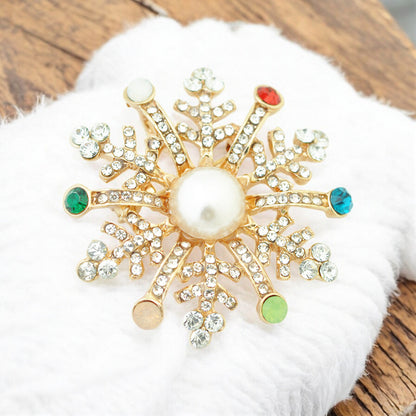 Christmas Brooch Snowflake / gold colored / 45x45mm