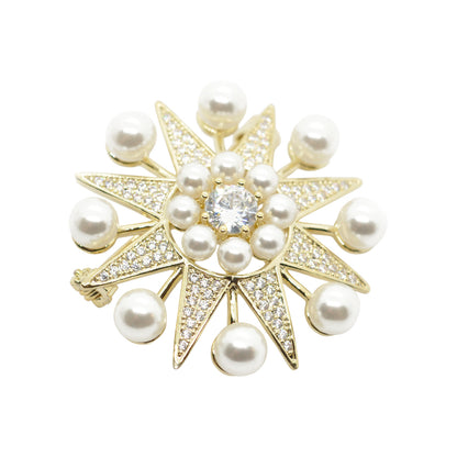 Christmas Brooch Snowflake / gold colored / 45x45mm