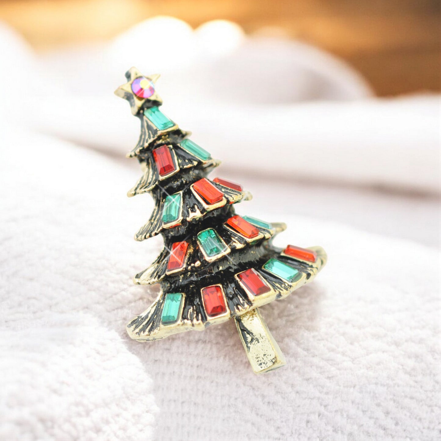 Christmas brooch fir tree / brass colored / 45x30mm