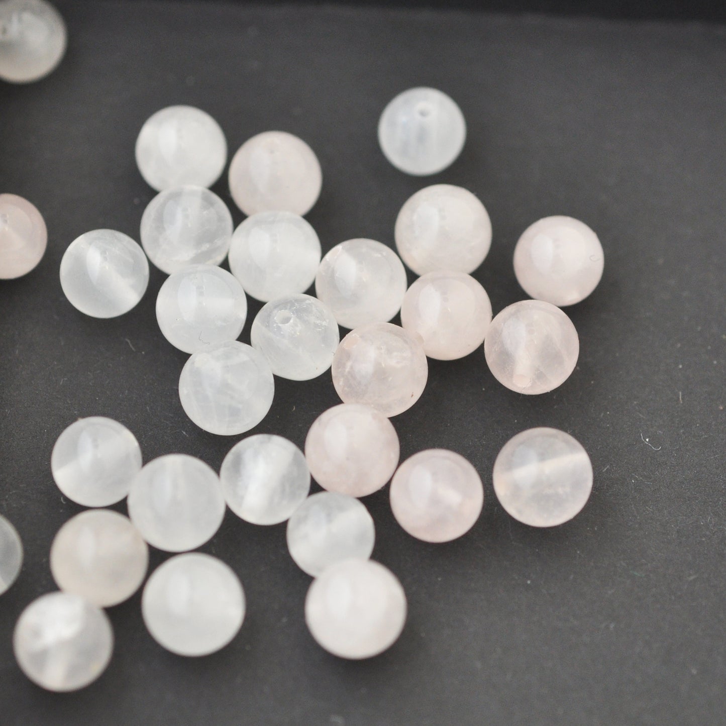 Rose quartz gemstone pink / Ø 4 mm