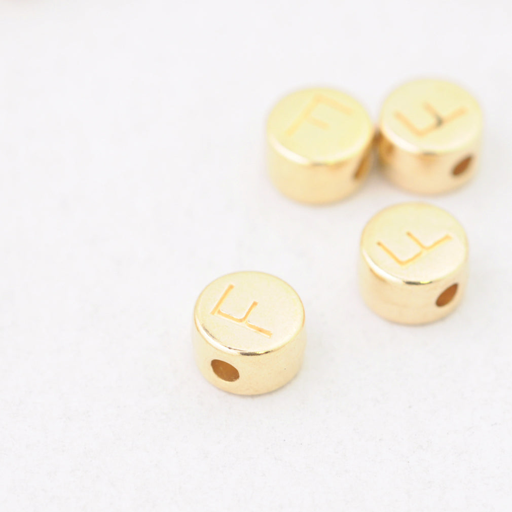 Letter A / gold plated / Ø 7 mm