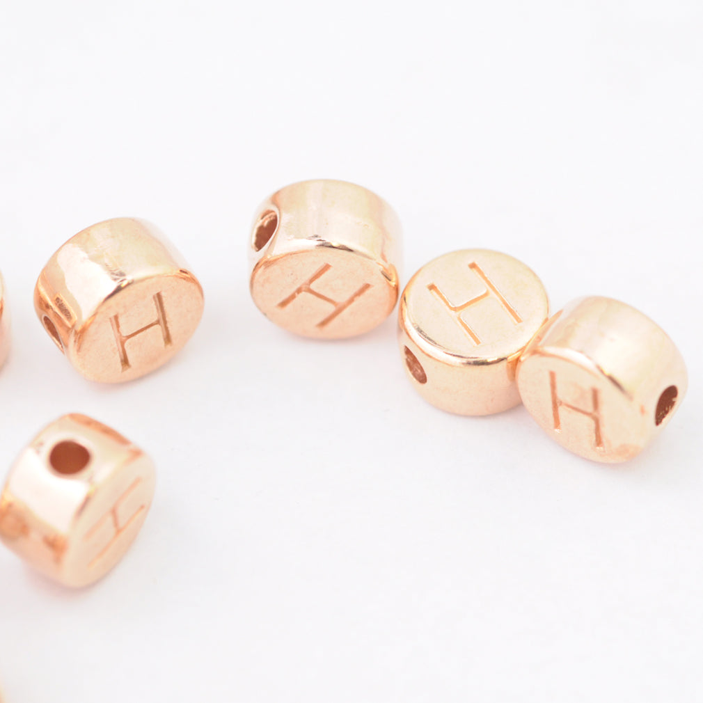 Letter A / rose metal / Ø 7mm