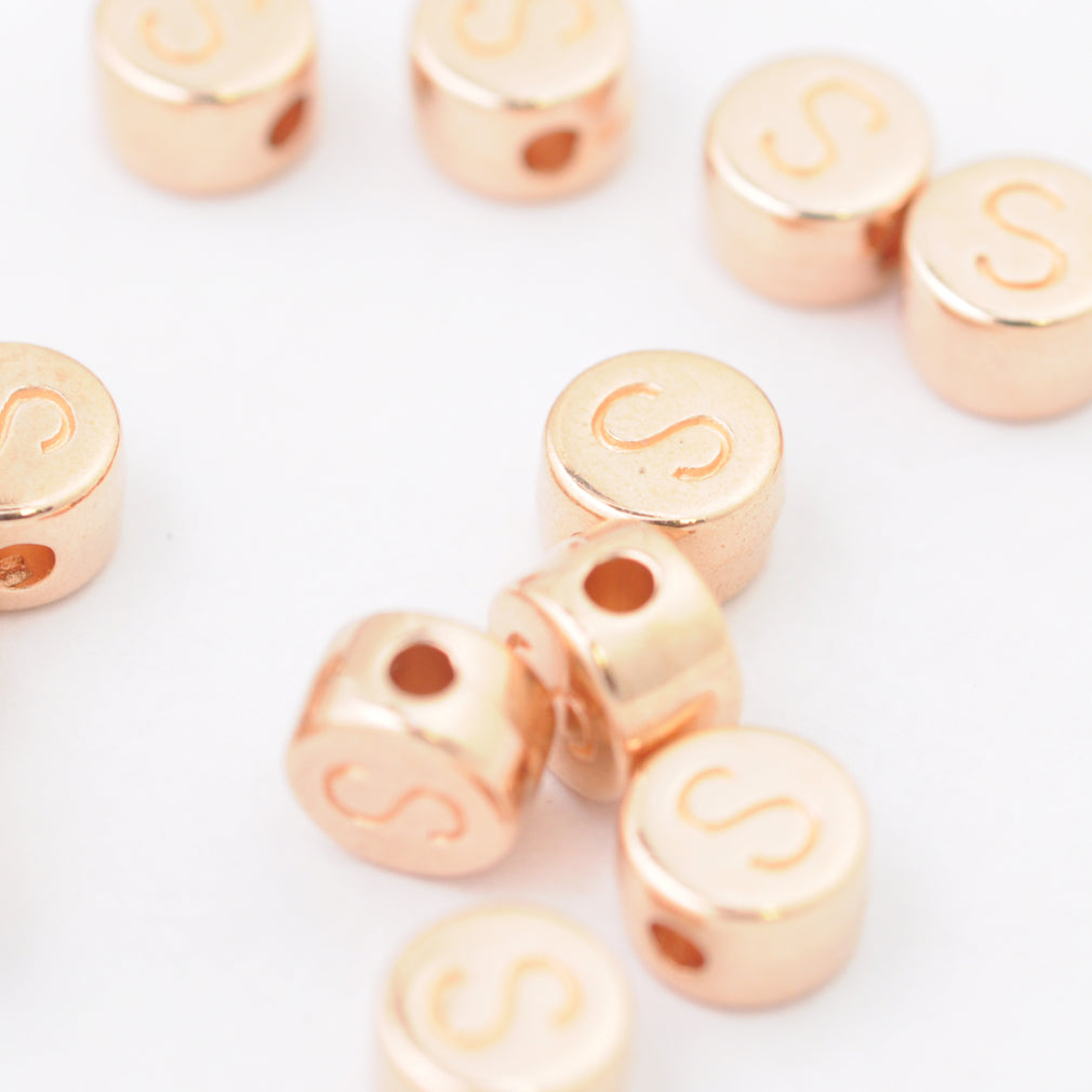 Letter A / rose metal / Ø 7mm