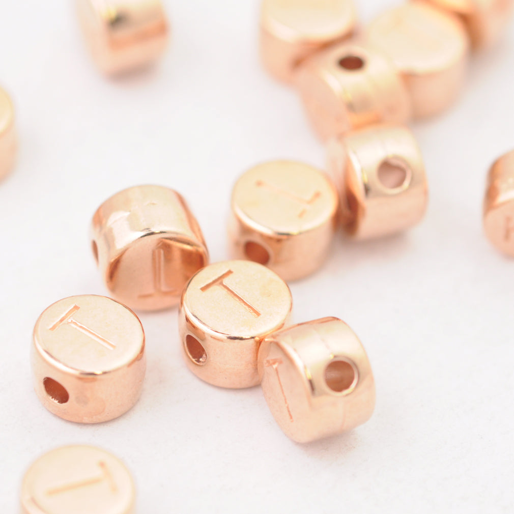 Letter A / rose metal / Ø 7mm