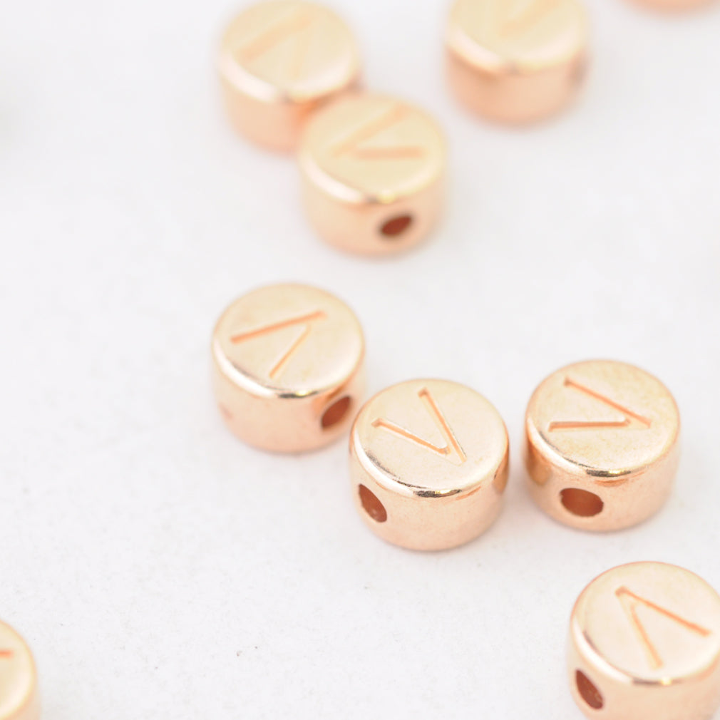 Letter A / rose metal / Ø 7mm