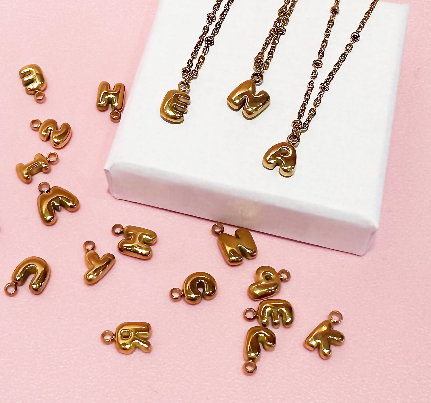 Letter A / gold plated / Ø 7 mm