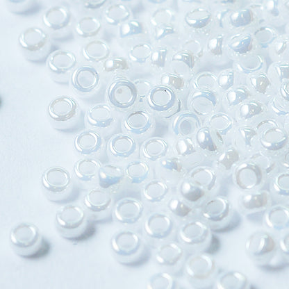 Miyuki Rocailles 11/0 white opaque luster / 15gr. Ø 2mm (0420) 