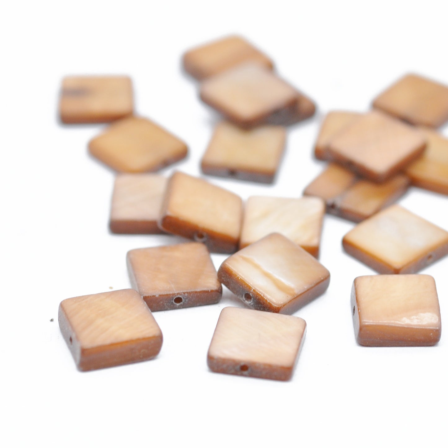 Mother of pearl square brown / 8 mm