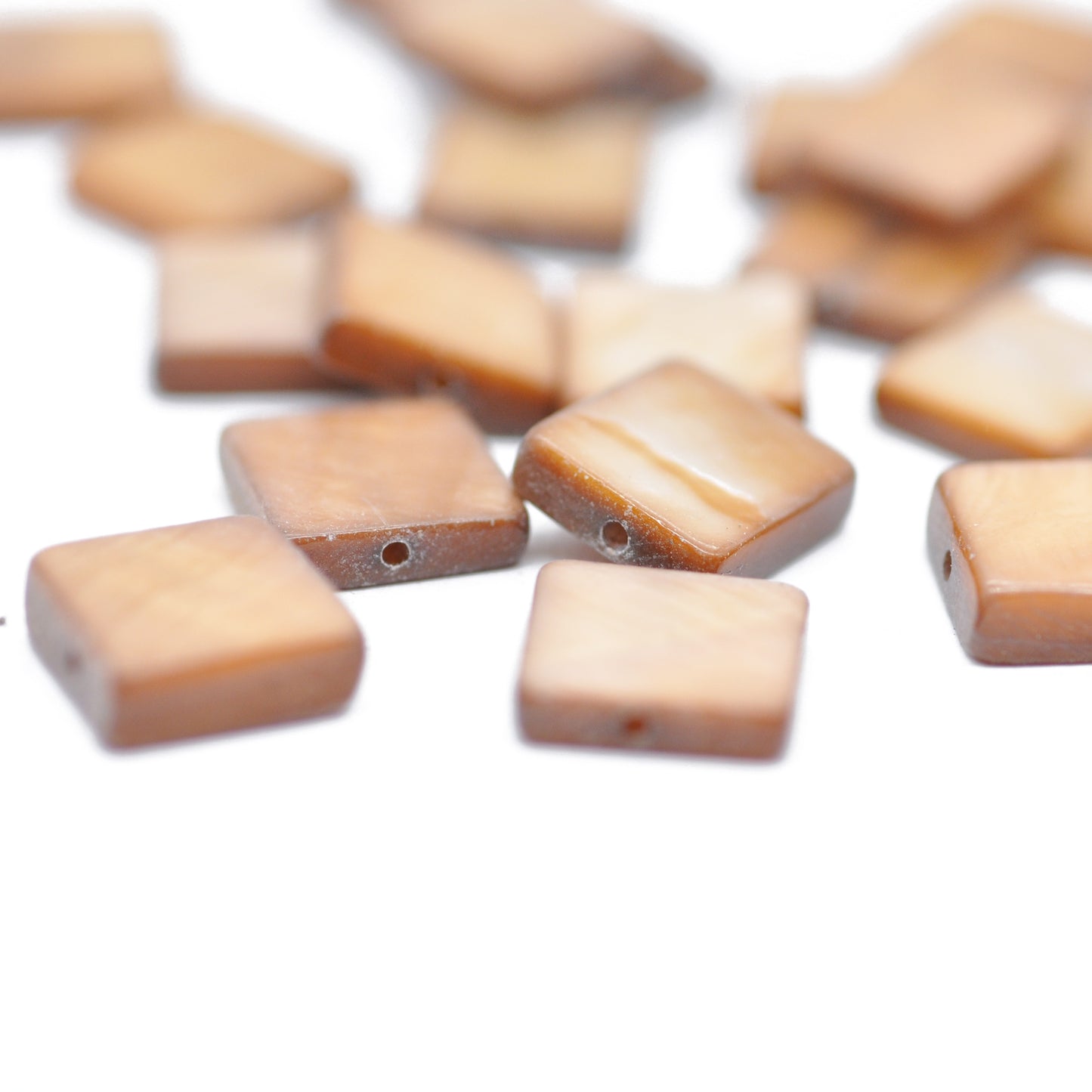 Mother of pearl square brown / 8 mm