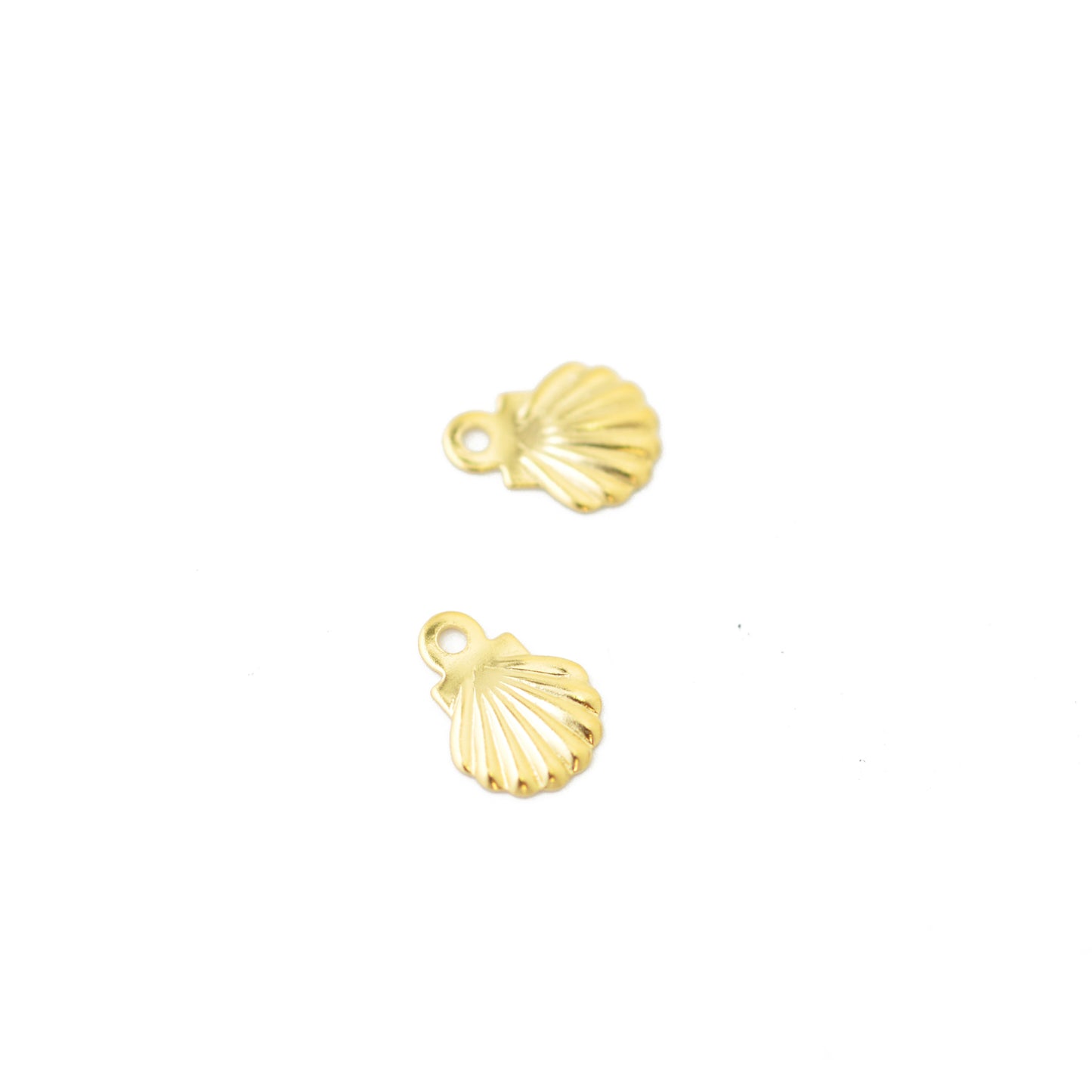 Stainless steel mini pendant / shell gold plated / Ø 7mm