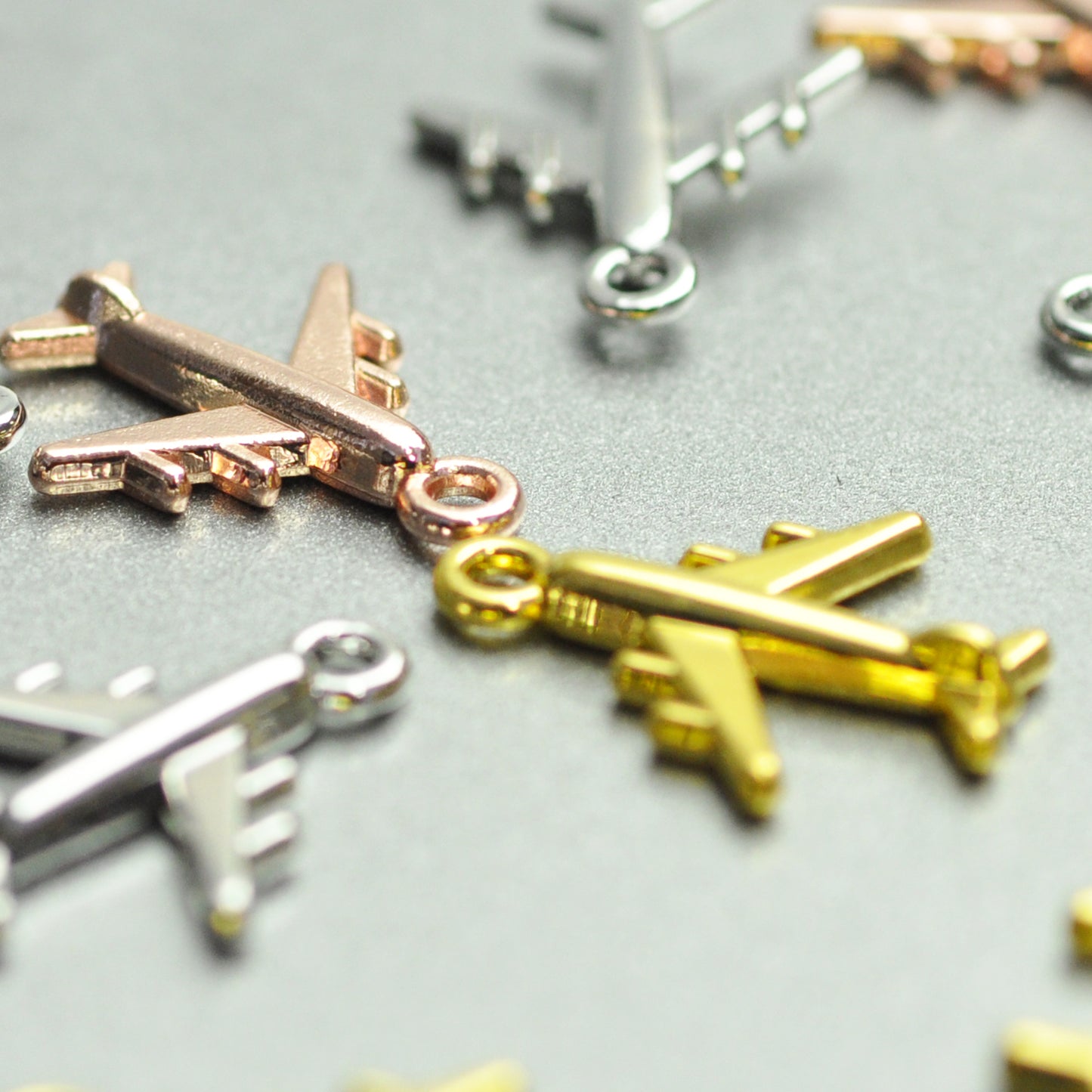 Airplane Travel Pendant / gold colored / 20mm