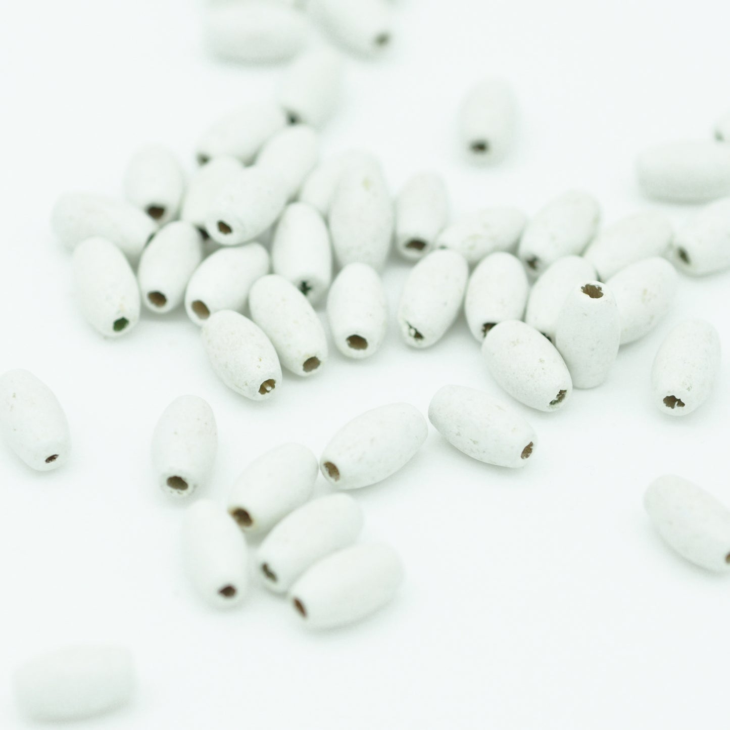 Wooden beads olives / white / 100 pcs. / 6x10 mm