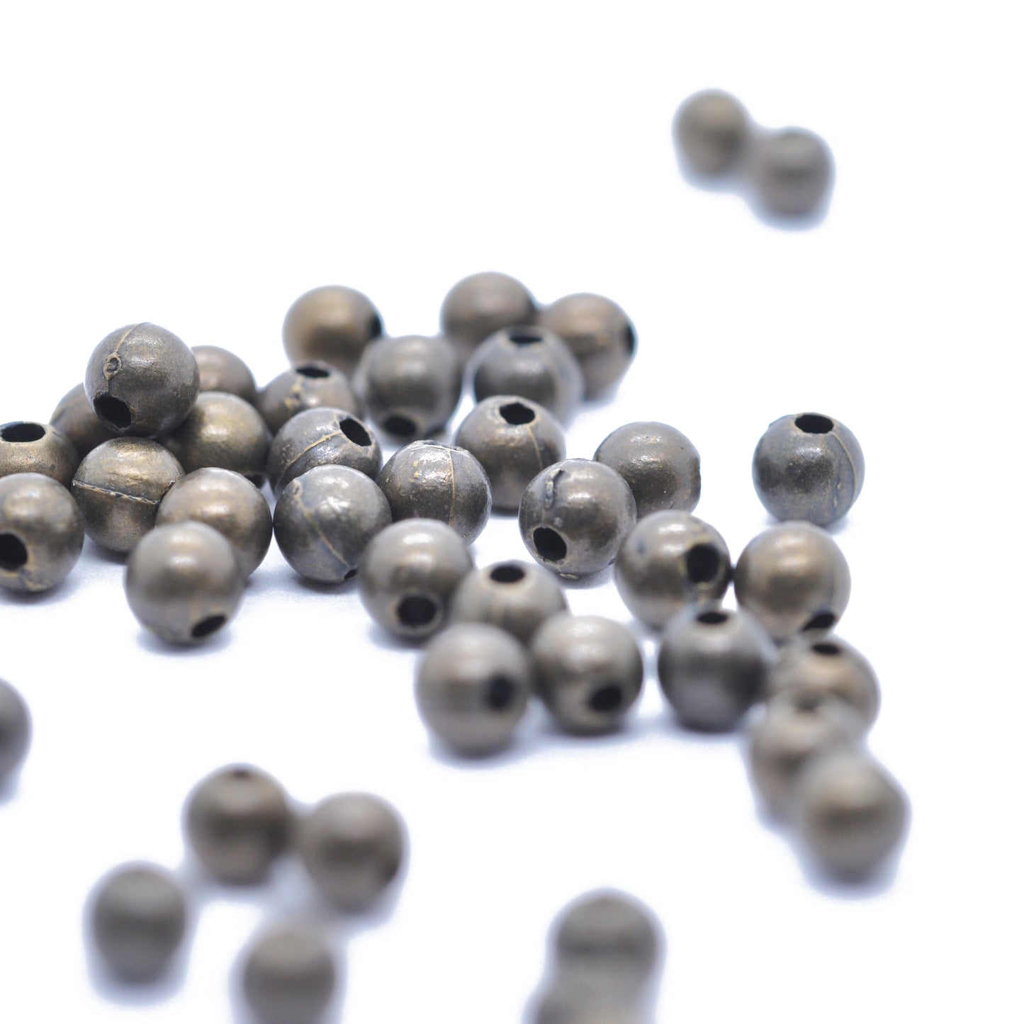 Balls metal beads / brass colored / 100 pcs. Ø 4 mm