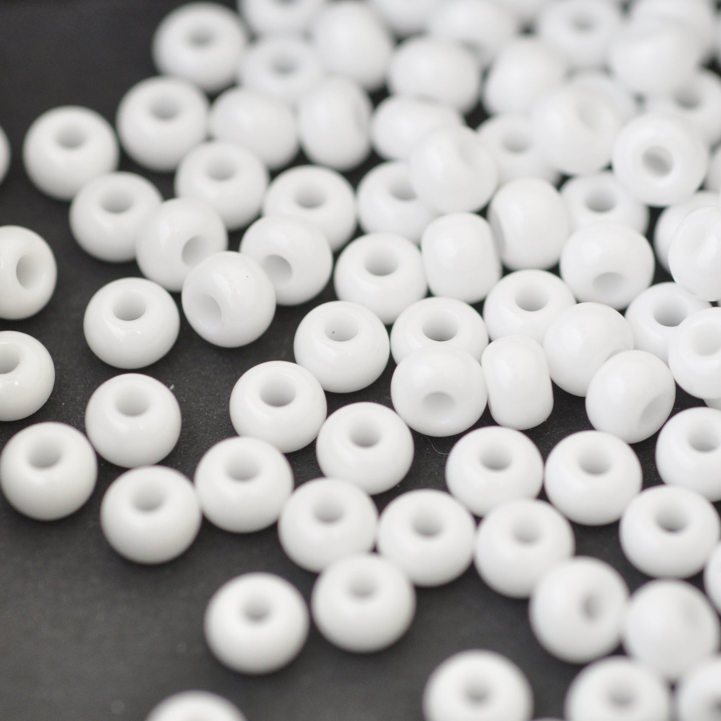 Preciosa Rocailles weiss opak /  Ø 4,5mm (5/0) / 15gr.