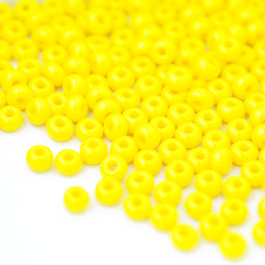 Preciosa Rocailles / yellow opaque 5/0 / Ø 4.5mm / 15gr.