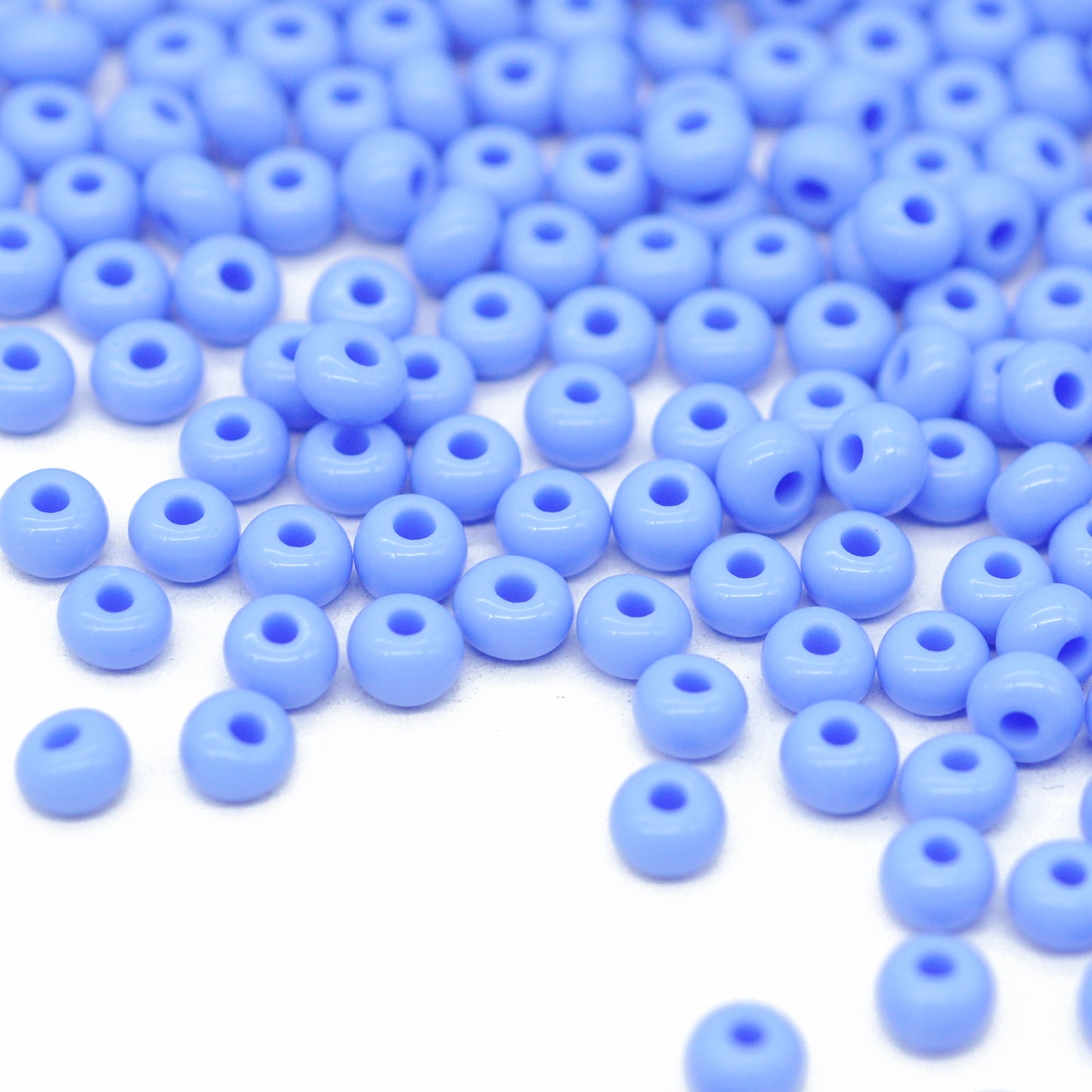 Preciosa Rocailles beads / cornflower blue opaque 5/0 / Ø 4.5mm / 15gr.