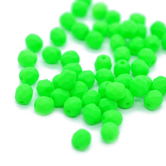 Preciosa ground glass beads / neon green / 100 pcs. / 4mm