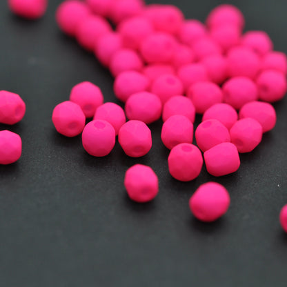 Preciosa ground glass beads / neon pink / 100 pcs. / 3mm