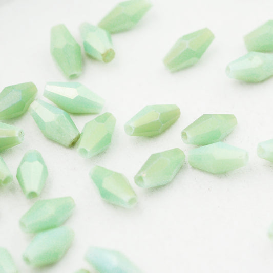 Glass bead faceted mint / 8mm