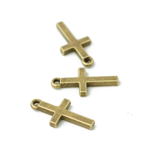 Cross pendant plain / brass colored / 18 mm