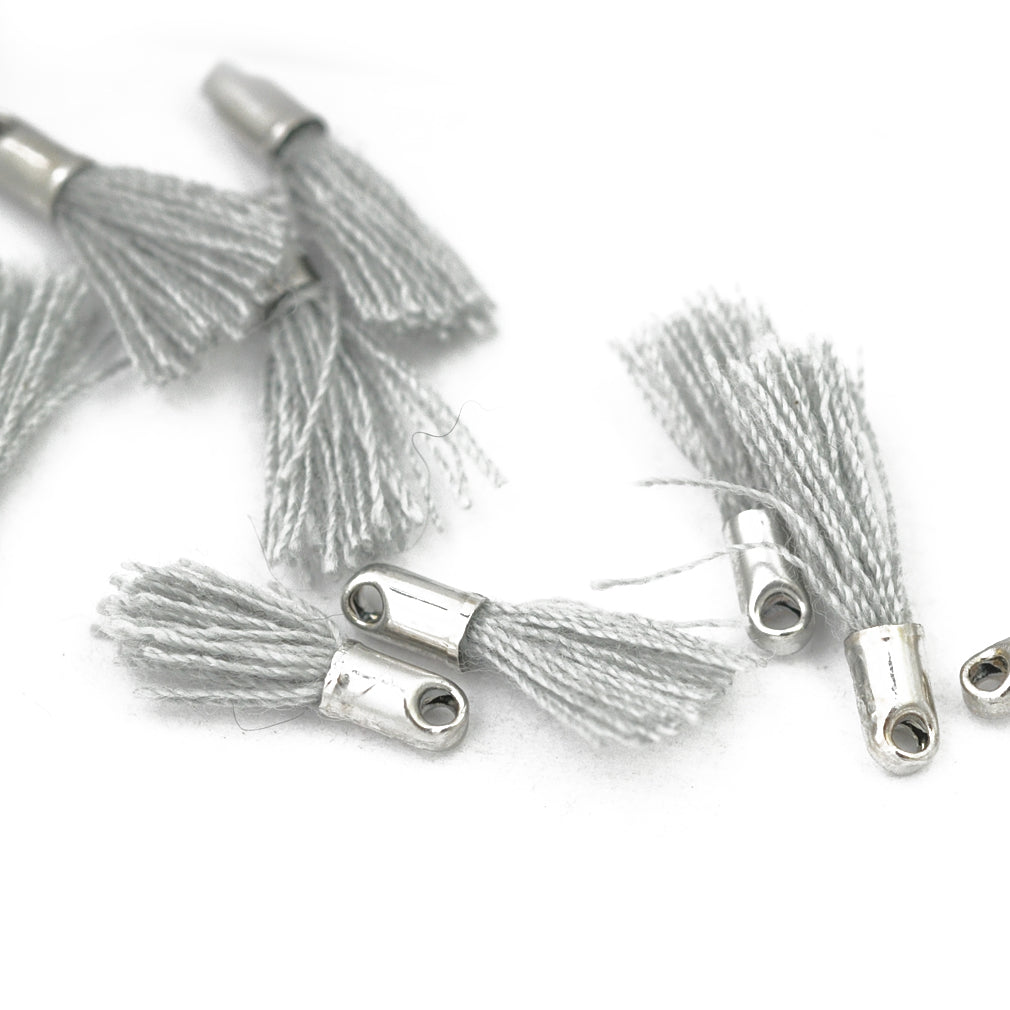 Mini Quaste mit Kappe / grau silber / 12mm
