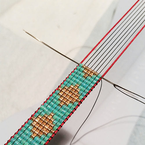 Webrahmen für Armbänder / Delica Beading Loom / Beadalon