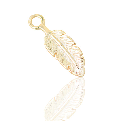 Delicate feather pendant / 925 silver gold plated / 14mm