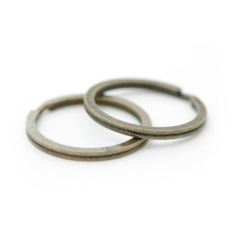 Key ring / brass colored / Ø 30 mm