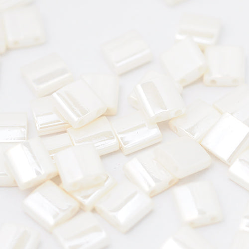 Miyuki Tila beads ivory pearl 5 mm / 5gr. / TL0592