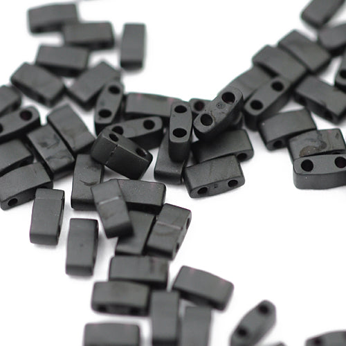 Miyuki Half Tila beads black matt 5mm / 5gr. /HTL401F