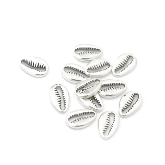 Cowrie shell / silver colored / 11 mm