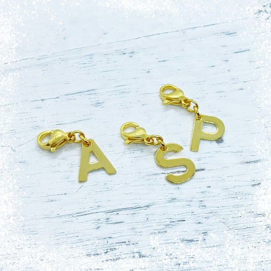 Buchstaben Charm Anhänger / Edelstahl