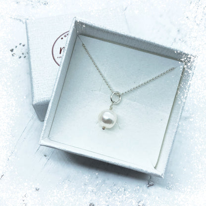 Freshwater pearl pendant with ball chain / 925 sterling silver