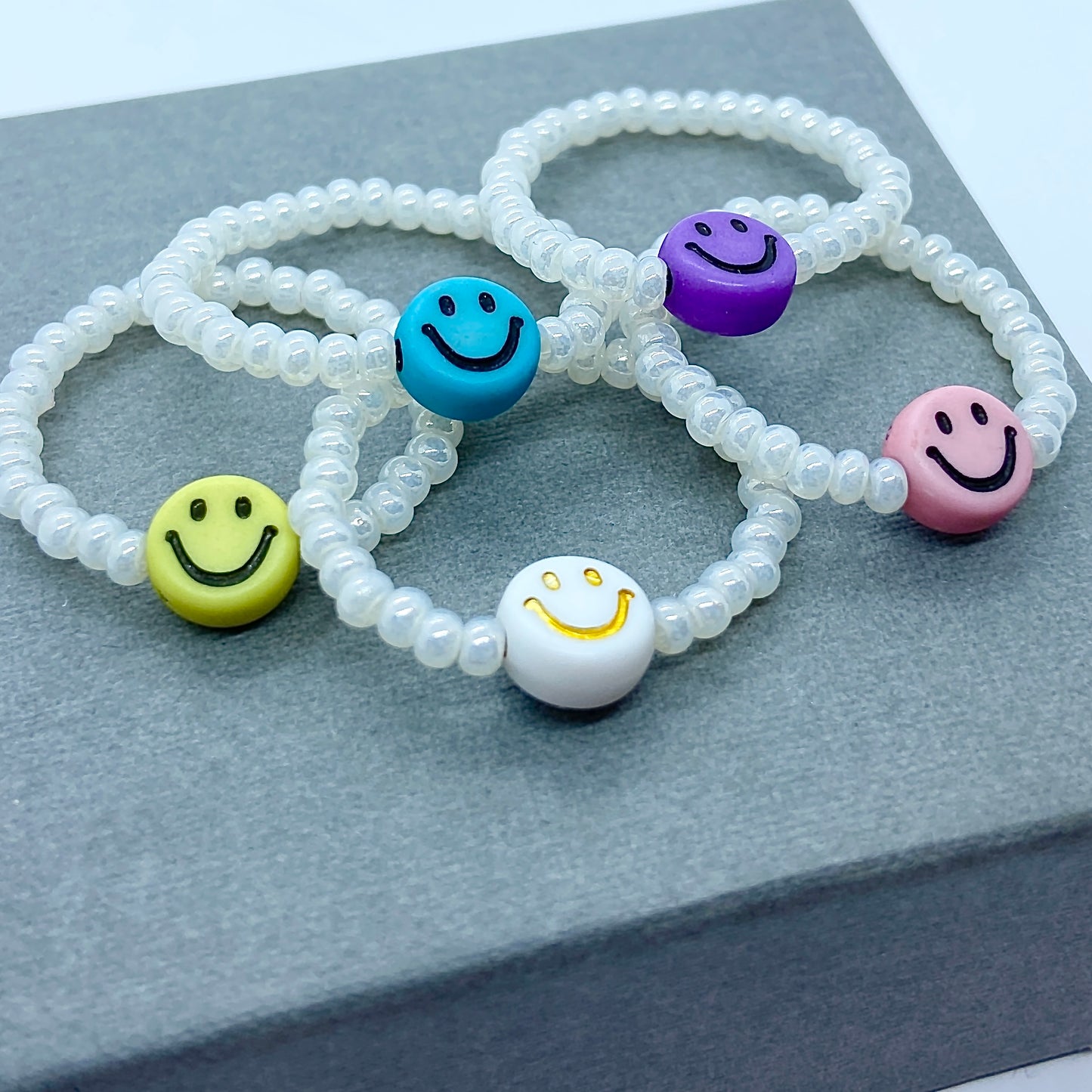 Smiley Ring / weiss